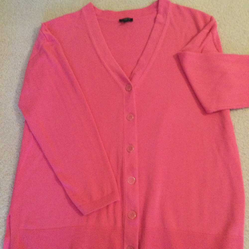 Talbot’s  ladies sweater. Size extra large petite Pink